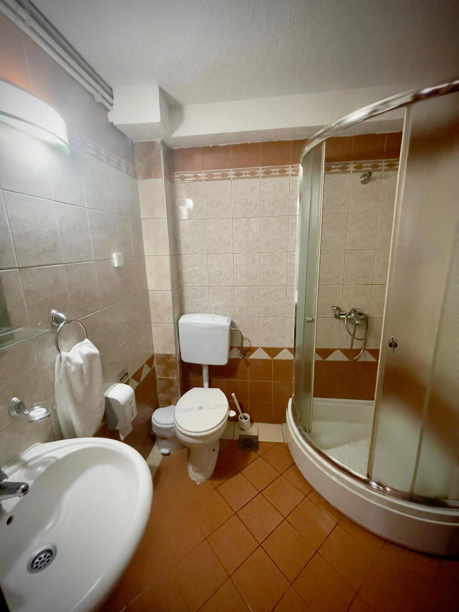 Hotel Ilinden Στρώμνιτσα Εξωτερικό φωτογραφία