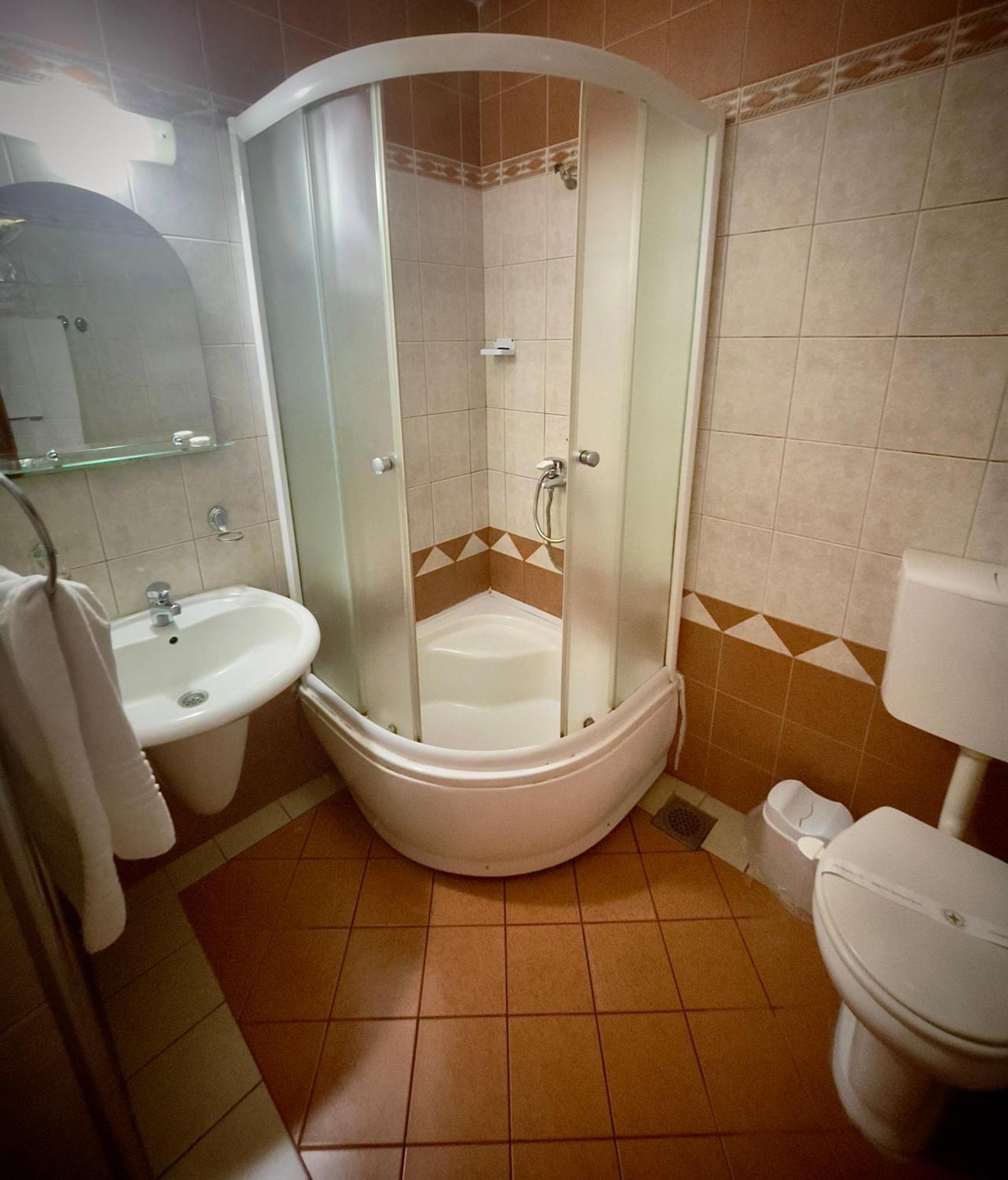 Hotel Ilinden Στρώμνιτσα Εξωτερικό φωτογραφία