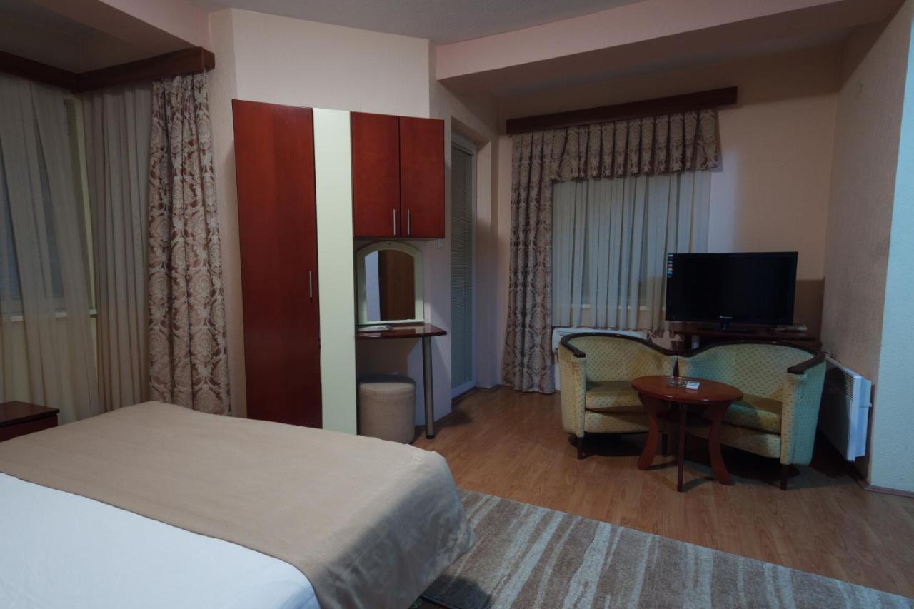 Hotel Ilinden Στρώμνιτσα Εξωτερικό φωτογραφία
